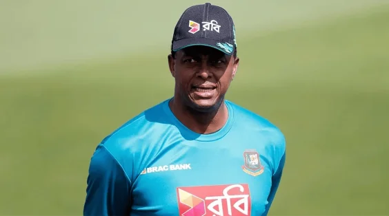 Courtney Walsh appointed bowling coach of Zimbabwe